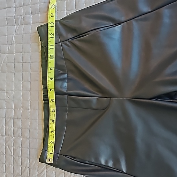 ILTM Vegan Leather Joggers - Picture 7 of 9